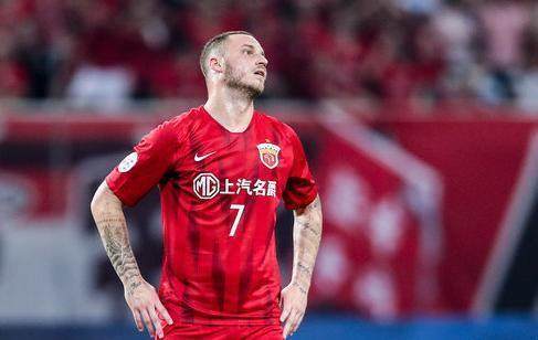 必发APP-阿瑙透露春节在中国看春晚 称外援不是中超的一切